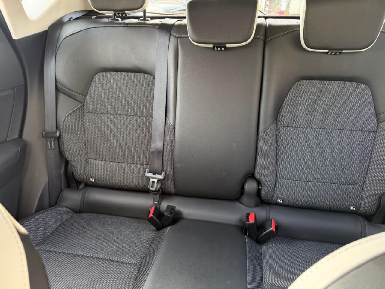 Renault CAPTUR 1.3 TCe 130 ZEN Apple carplay Android*navigatie*automaat