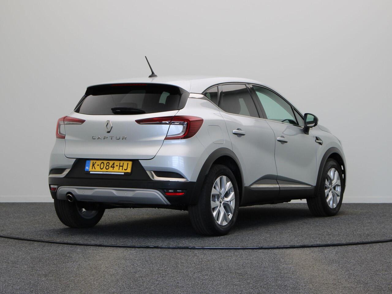 Renault CAPTUR TCe 100pk Intens | Climate Control | Keyless entry en start | Parkeersensoren achter | Lichtmetalen velgen | Apple Carplay & Android Auto |