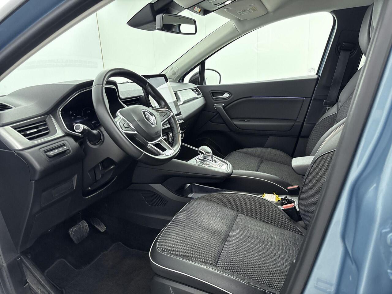 Renault CAPTUR 1.6 E-Tech Plug-in Hybrid 160Pk Intens | Navigatie | Apple & Android Carplay | Parkeersensoren Voor & Achter | Achteruitrijcamera | Climate Control | Bose Geluidsysteem | Keyless Entry | Privacy Glass |
