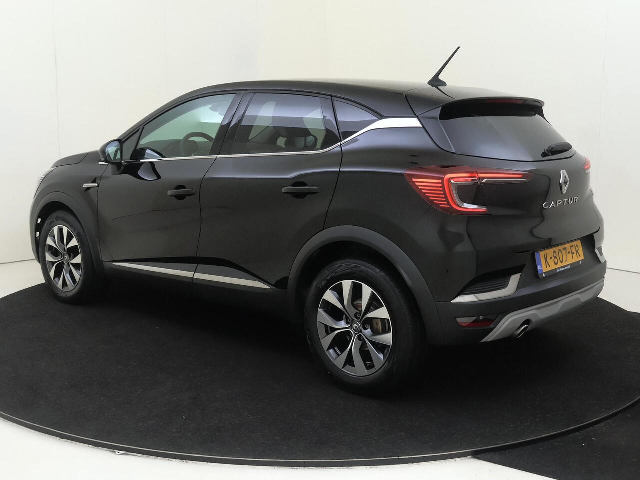 Renault CAPTUR 1.0 TCe 100 Intens | Pack Easy Link | Apple Carplay/Android | cruise control | electronic climate control | lederen/stof bekleding | LED koplampen | lichtmetalen velgen 17" |