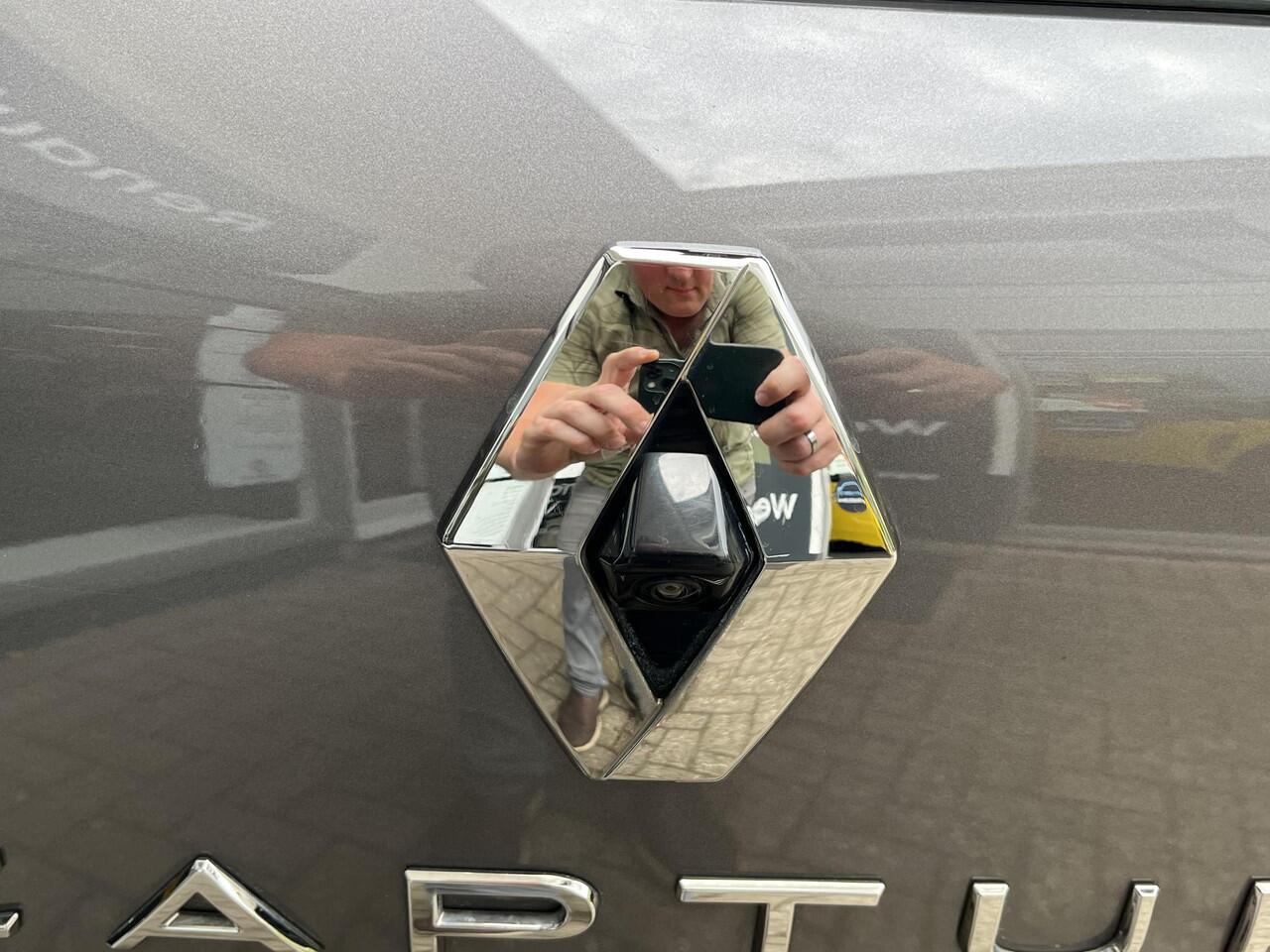 Renault CAPTUR TCe 140 EDC Intens | Camera achter | Parkeersensoren voor + achter | Navigatiesysteem | Dealer onderhouden | All Seasonbanden |