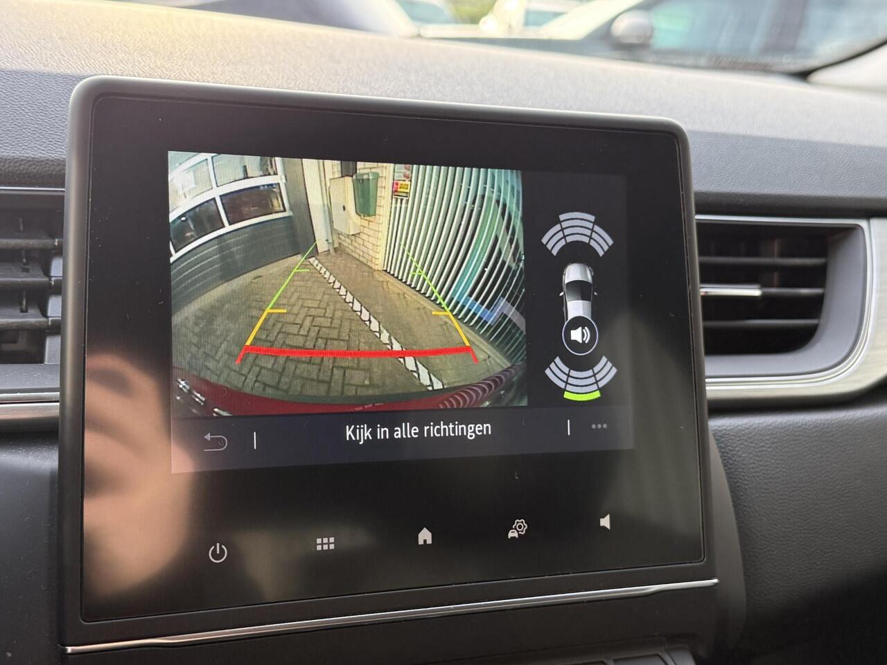 Renault CAPTUR 1.3 TCe 140 Intens | NAP | Navigatie | Achteruitrijcamera | DAB | Climate Control | Key-less | LED | Cruise Control | Lichtmetaal |