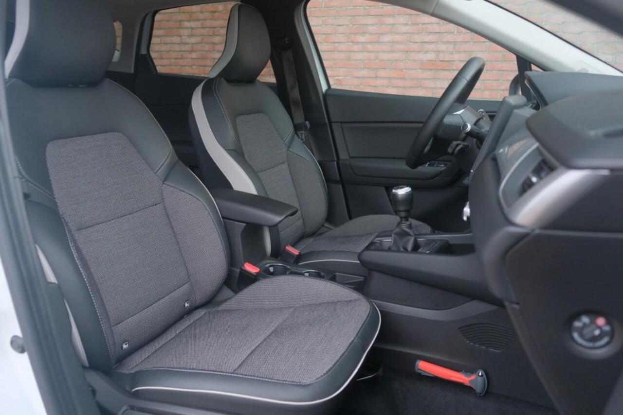 Renault CAPTUR 1.0 TCe 90pk Intens | Navi | Climate | Cruise | Keyless | Camera | PDC