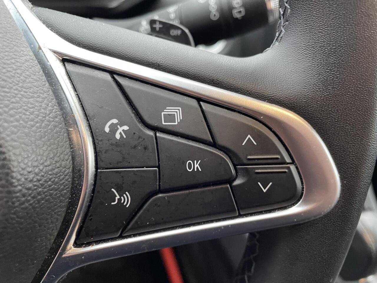 Renault CAPTUR 1.3 TCe 140 Intens / automaat / achteruitrijcamera/ parkeersensoren/ cruise control / climate control