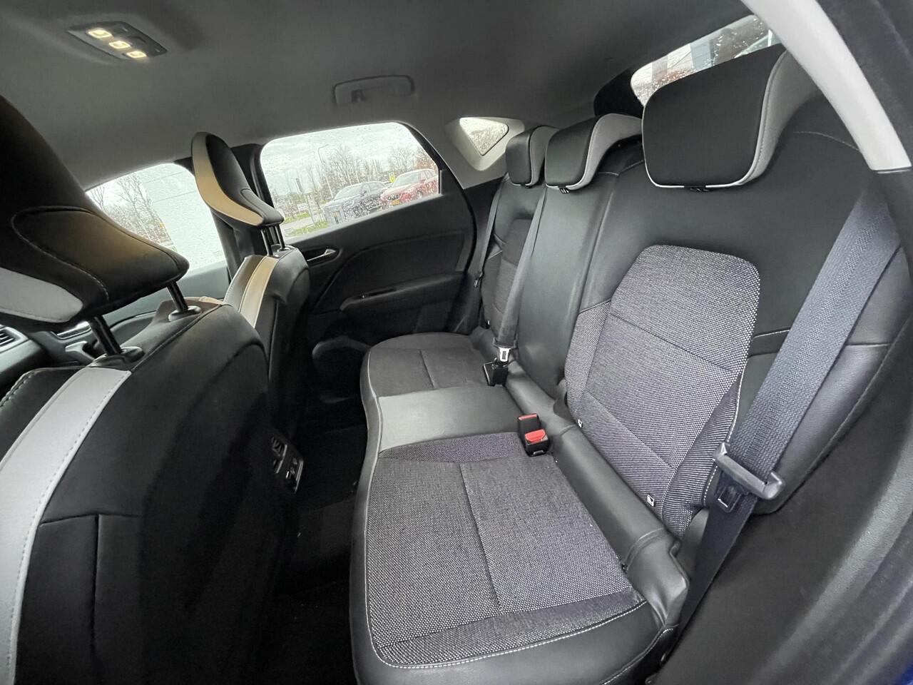 Renault CAPTUR 1.3 TCe 140 Intens / automaat / achteruitrijcamera/ parkeersensoren/ cruise control / climate control