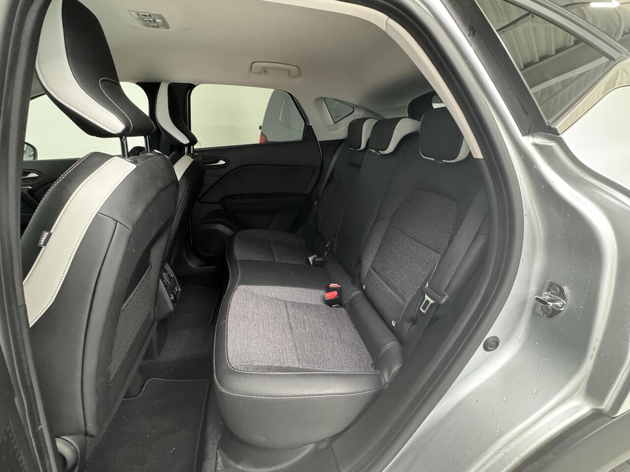 Renault CAPTUR 1.0 TCe 90 Intens | Navigatie | Camera | Cruise control | Lichtmetalen velgen 18" |