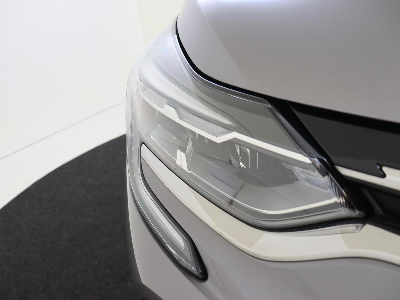 Renault CAPTUR 1.0 TCe 100 Bi-Fuel Intens LPG | Navigatie | Cruise & Climate Control | Achteruitrijcamera | PDC voor & achter | Privacy Glass | LM Velgen |