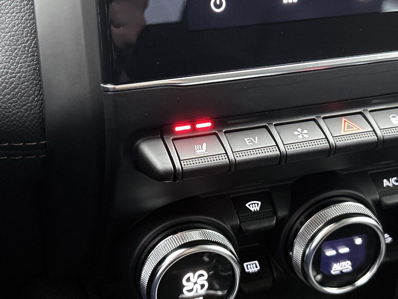 Renault CAPTUR 1.6 E-Tech Plug-in Hybrid Initiale Paris 160PK | Automaat | Trekhaak | Navigatie | Volleder Interieur | Stoelverwarming | Apple CarPlay & Android Auto