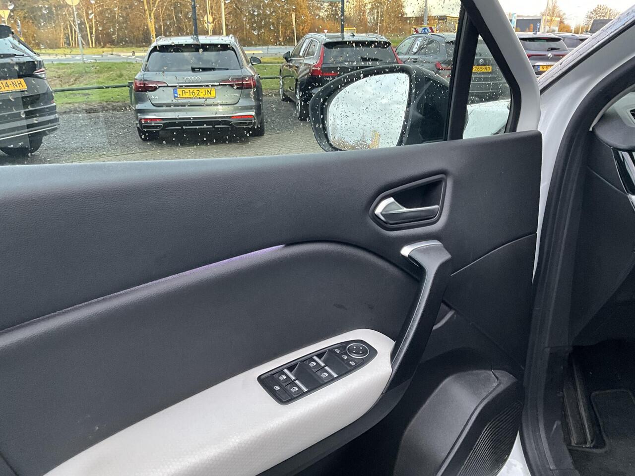 Renault CAPTUR 1.3 TCe 140 Intens Camera | Trekhaak