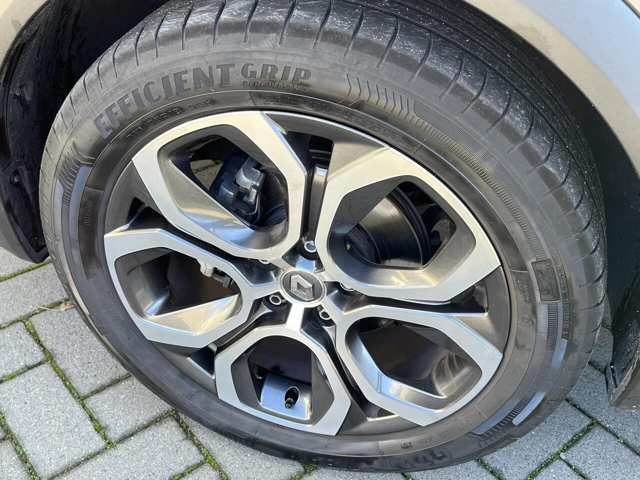 Renault CAPTUR TCe 90 Intens | APPLECARPLAY EN ANDROID AUTO | NAVI | SENSOREN V+A | CAMERA | 18 INCH VELGEN | LED LAMPEN | DEALER ONDERHOUDEN | CLIMATE EN CRUISE CONTROL |