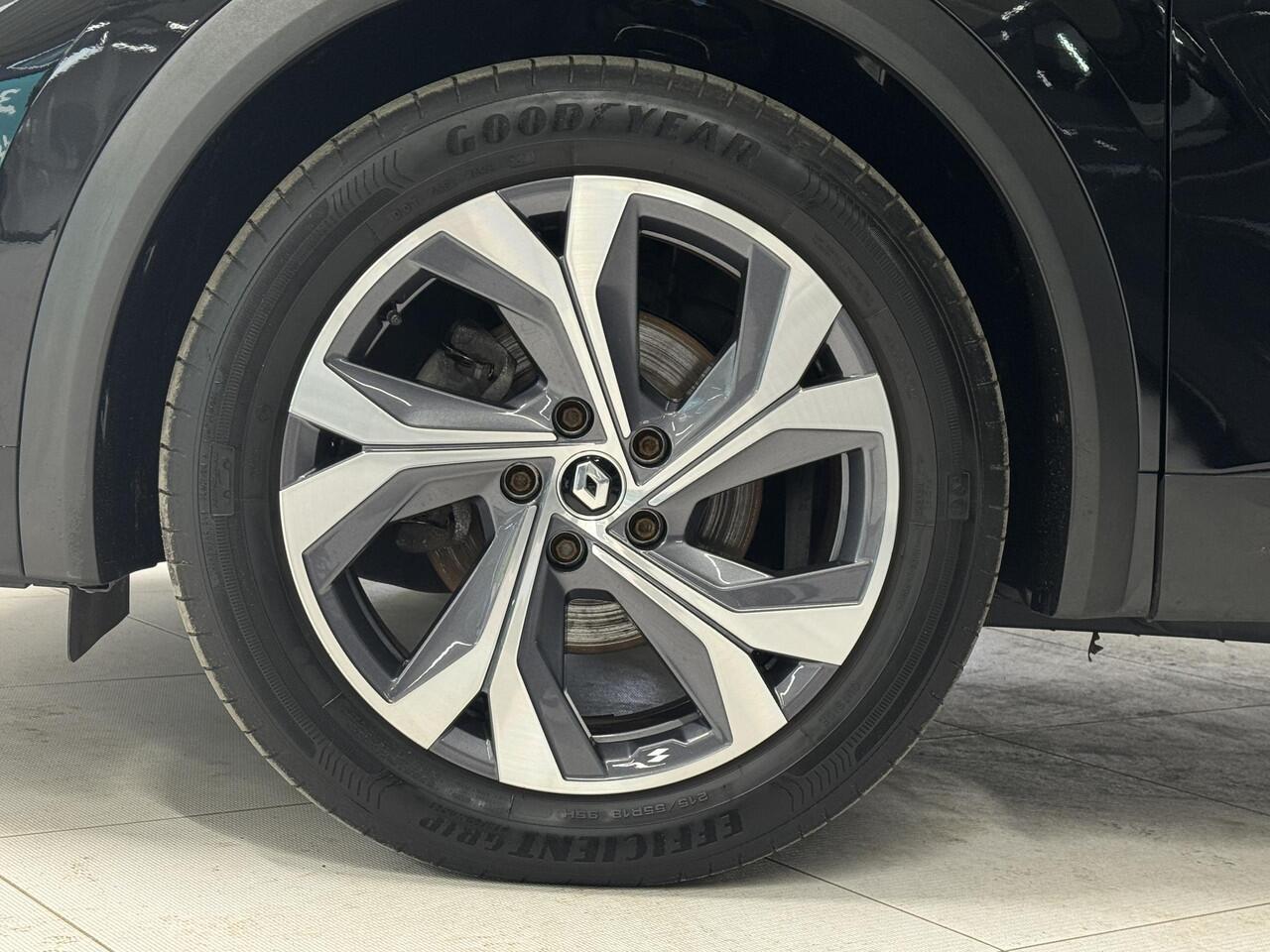 Renault CAPTUR 1.6 E-Tech Plug-in Hybrid 160 R.S. Line | Navigatie | Cruise control adaptief | Stoel + stuurverwarming | Achteruitrijcamera |