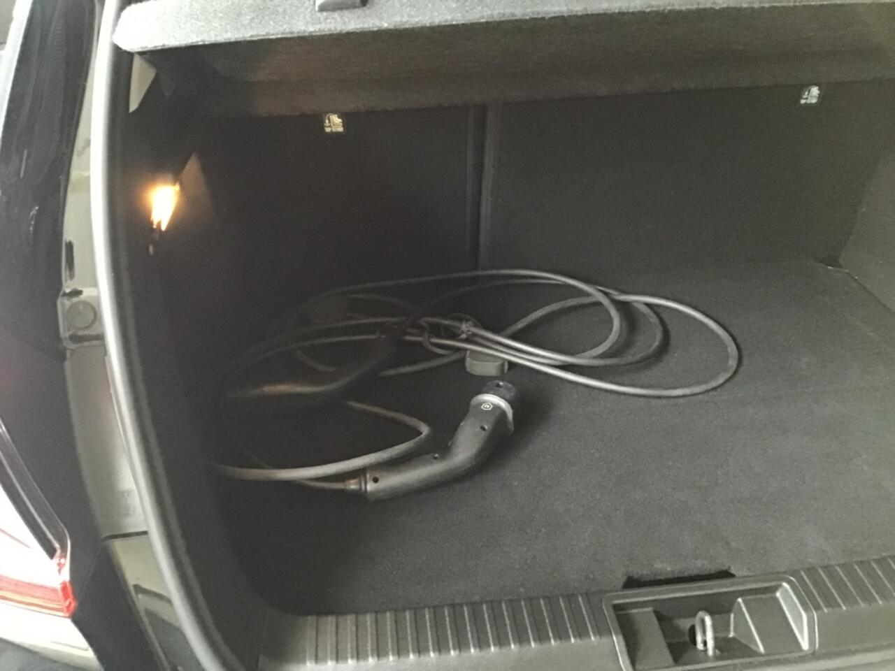 Renault CAPTUR 1.6 ET PH 160 SL E-T