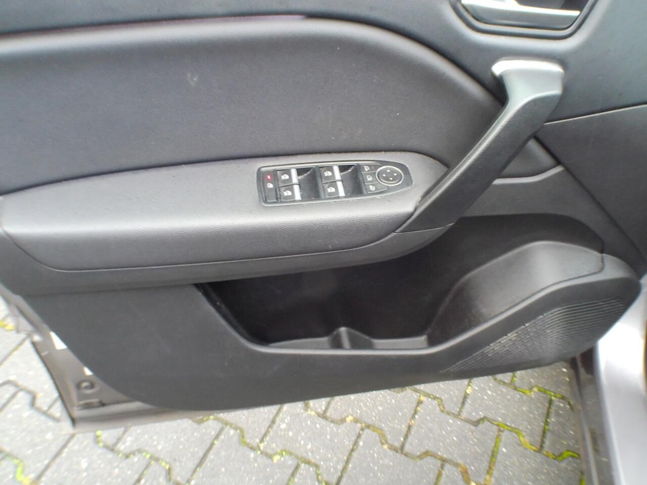 Renault CAPTUR AUTOMAAT 1.3 TCe Intens