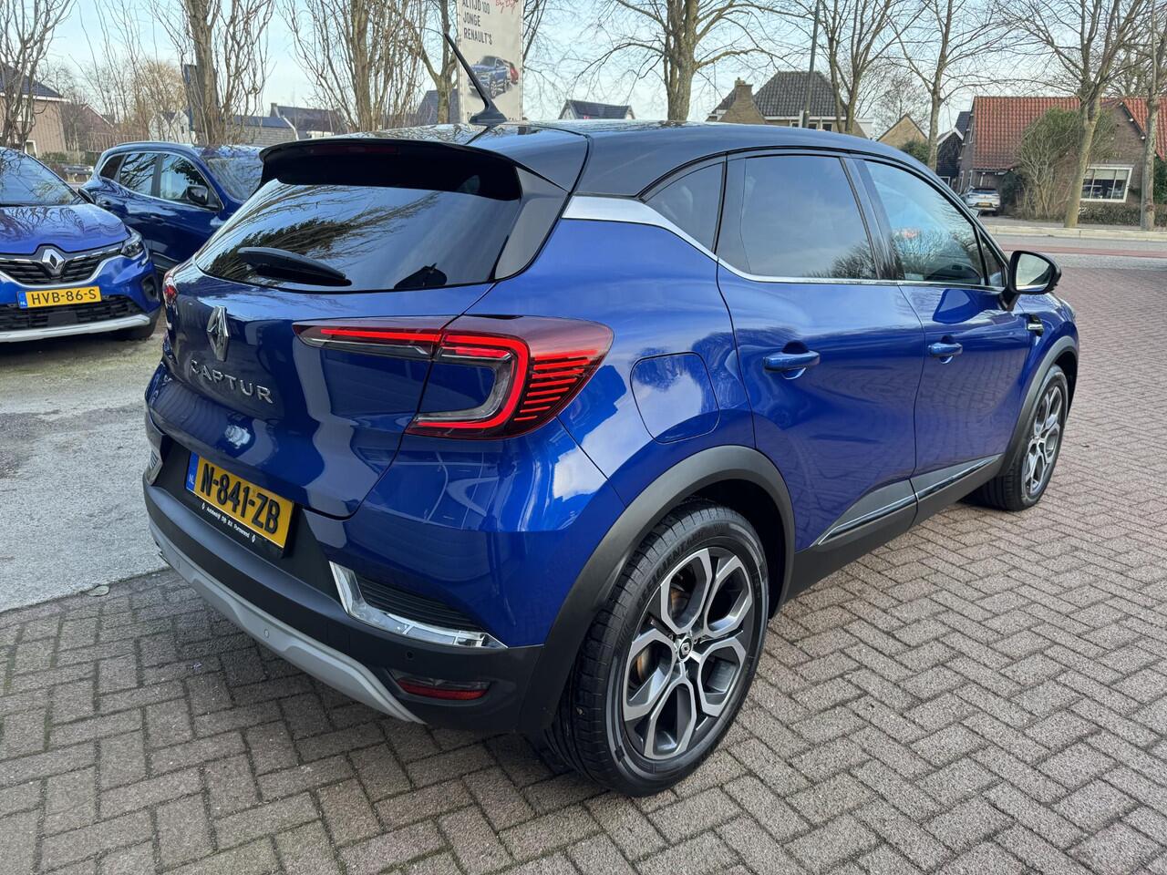 Renault CAPTUR 1.3 TCe 140pk EDC Intens+Pack Parking!!