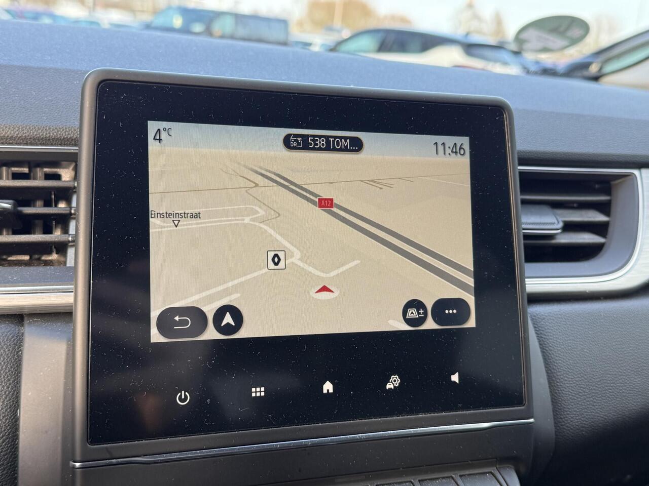 Renault CAPTUR 1.0 TCe 100 Intens (Hoge instap) Parkeerhulp | Navigatie | Lichtmetalen Velgen