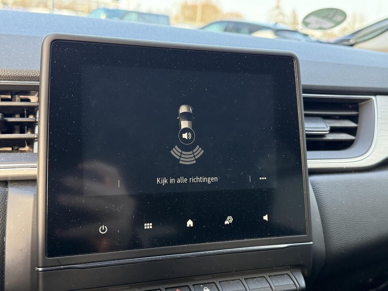 Renault CAPTUR 1.0 TCe 100 Intens (Hoge instap) Parkeerhulp | Navigatie | Lichtmetalen Velgen