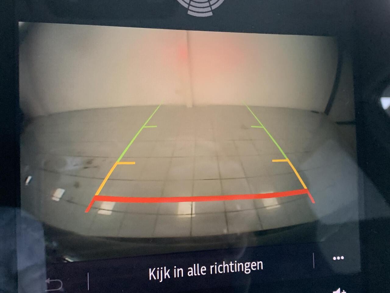 Renault CAPTUR 1.6 E-Tech Plug-in Hybrid 160 Intens NAVIGATIE | ACHTERUITRIJCAMERA | PARKEERSENSOREN VOOR-EN ACHTER