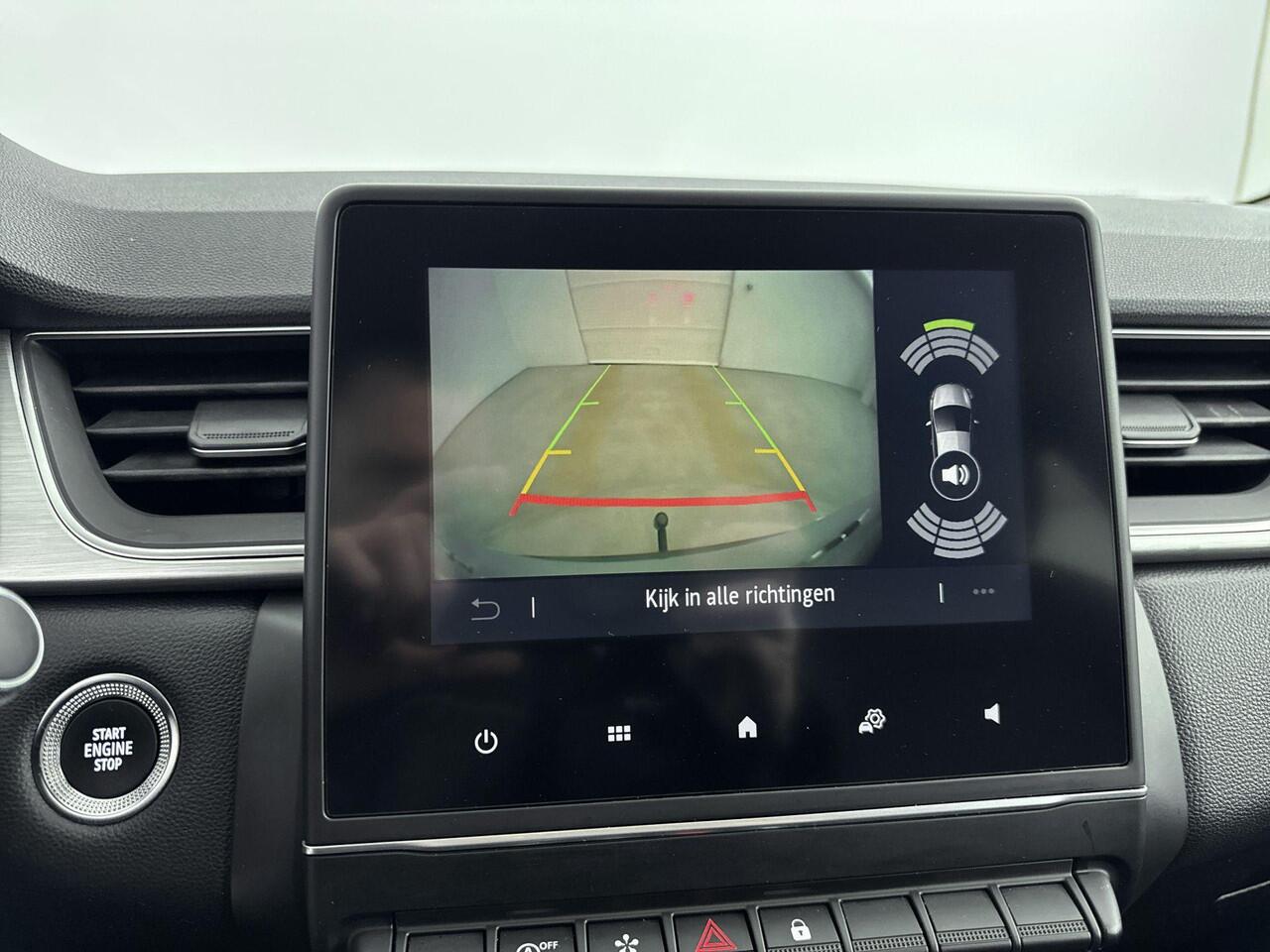 Renault CAPTUR 1.0 TCe 90Pk Intens | Navigatie | Apple & Android Carplay | Parkeersensoren & Camera | Climate Control | Trekhaak | Lichtmetalen Velgen | Privacy Glass | Keyless Entry |