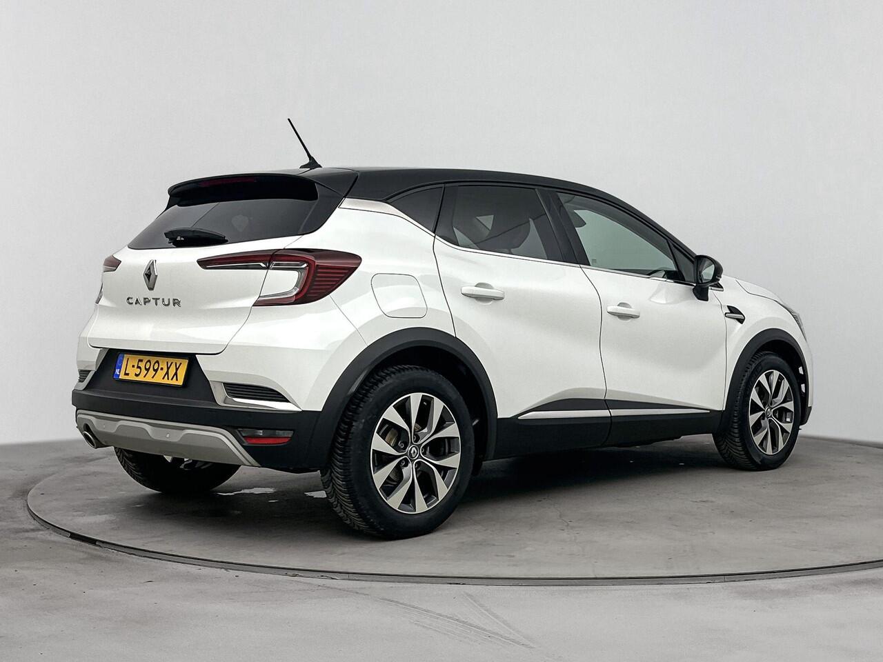 Renault CAPTUR 1.3 TCe 140Pk Intens | Navigatie | Apple & Android Carplay | Climate Control | Parkeersensoren Voor & Achter | Achteruitrijcamera | Stoel & Stuurverwarming | Cruise Control & Snelheidsbegrenzer |