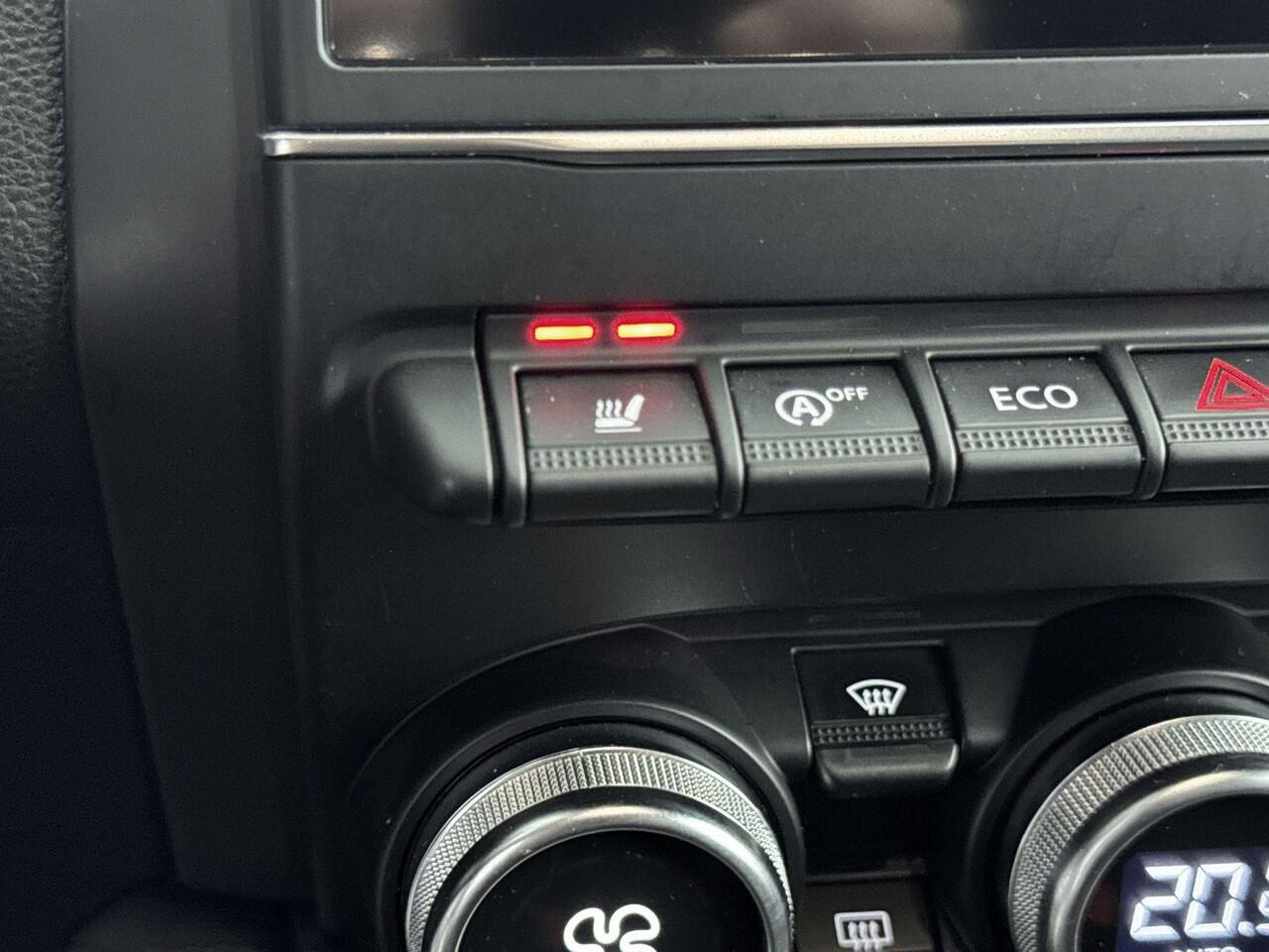 Renault CAPTUR 1.3 TCe 140Pk Intens | Navigatie | Apple & Android Carplay | Climate Control | Parkeersensoren Voor & Achter | Achteruitrijcamera | Stoel & Stuurverwarming | Cruise Control & Snelheidsbegrenzer |