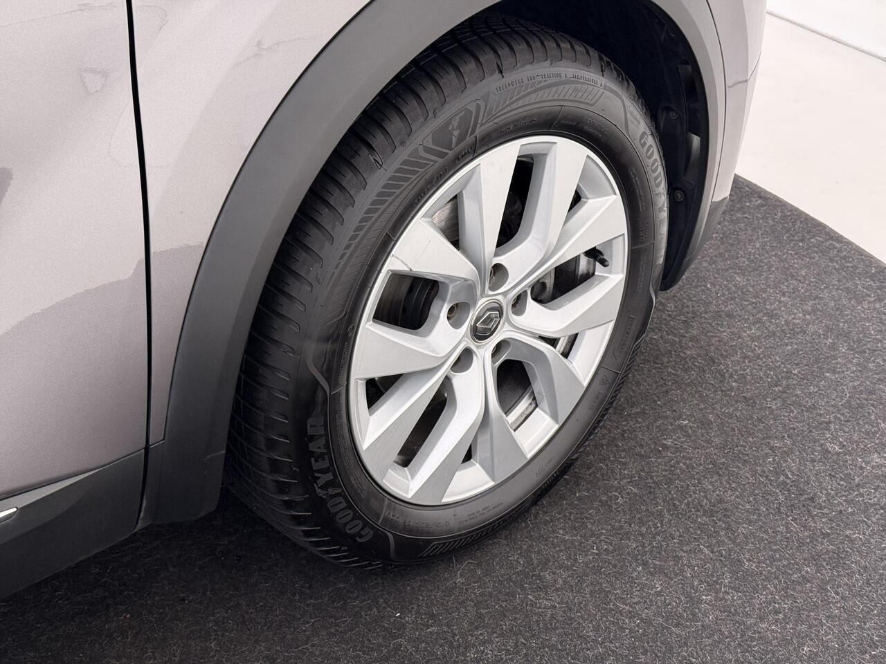 Renault CAPTUR 1.3 TCe 140 Intens | Automaat | Trekhaak | Navigatie