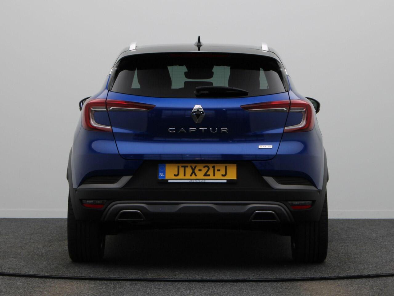 Renault CAPTUR TCe 140 R.S. Line | Geremd 1500kg | Grootscherm navigatie | 360 graden camera | Winterpakket | Adaptive Cruise Control | Bose |