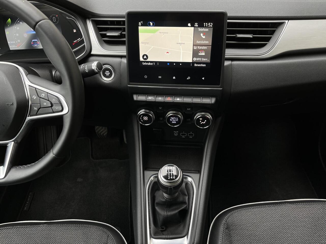 Renault CAPTUR 1.0 TCe 90 Intens | Dealer Onderhouden | Achteruitrijcamera | Apple CarPlay / Android Auto | All Season Banden | Navigatie |