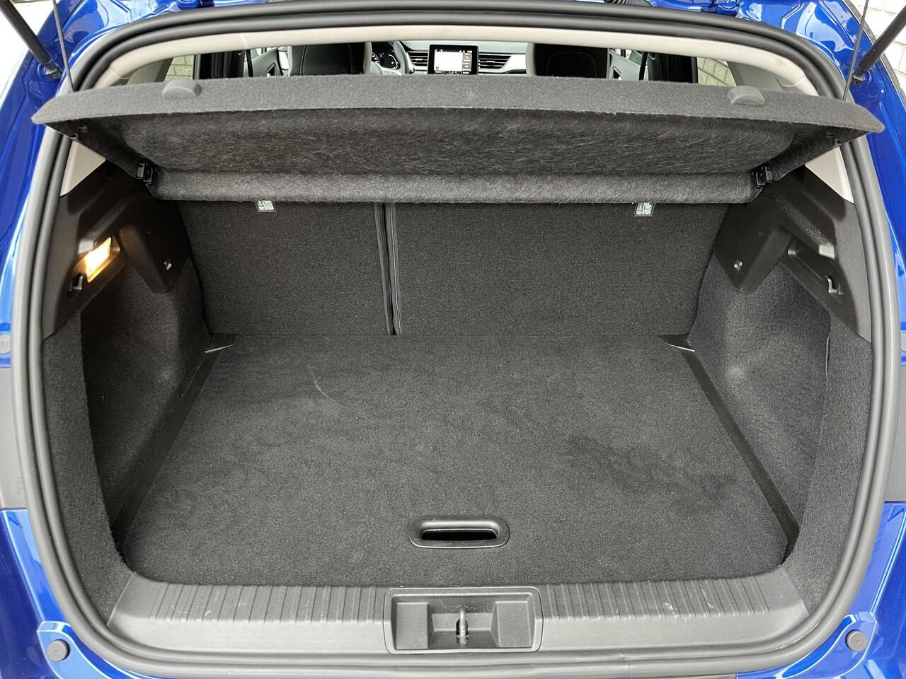 Renault CAPTUR 1.0 TCe 90 Intens | Dealer Onderhouden | Achteruitrijcamera | Apple CarPlay / Android Auto | All Season Banden | Navigatie |