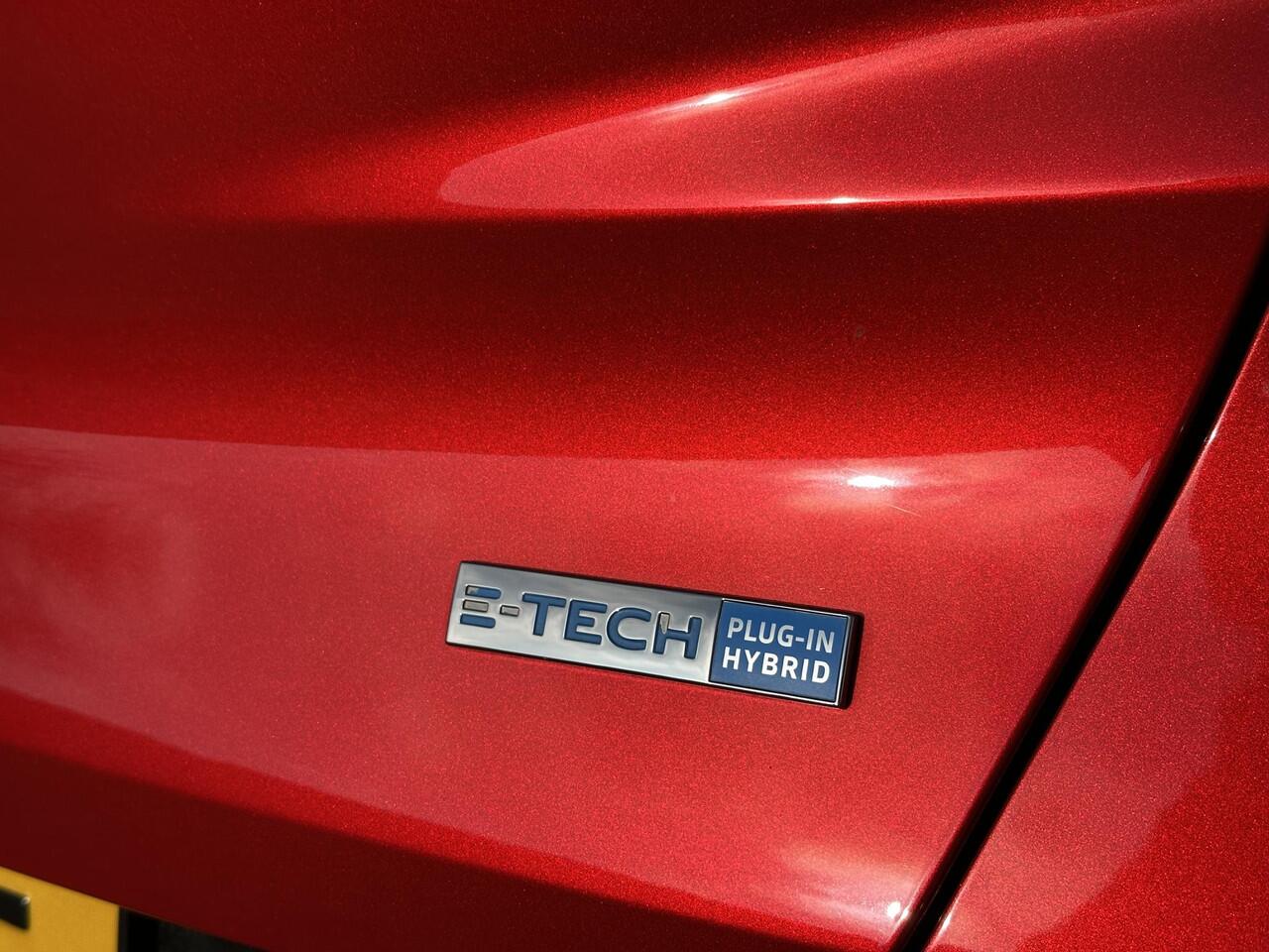 Renault CAPTUR E-Tech Plug-in Hybrid 160 Intens l AUTOMAAT l SOH 89% l dealeronderhouden l nieuwe laadkabel!