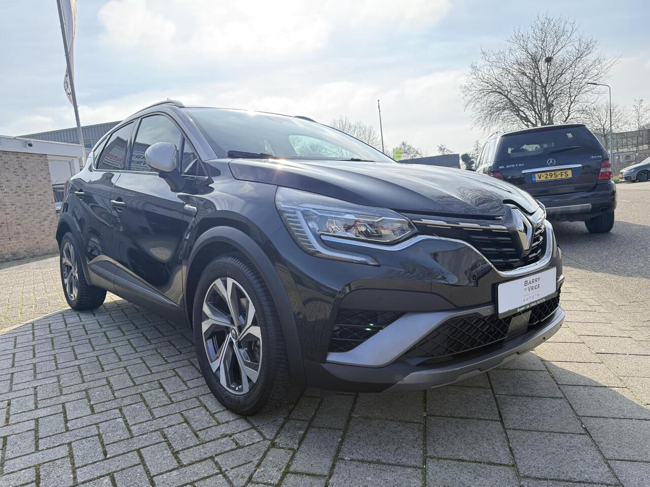 Renault CAPTUR 1.6 E-Tech Plug-in Hybrid 160 R.S. Line | Adaptive Cruise Control | Dealer Onderhouden | Stuurwiel verwarming |