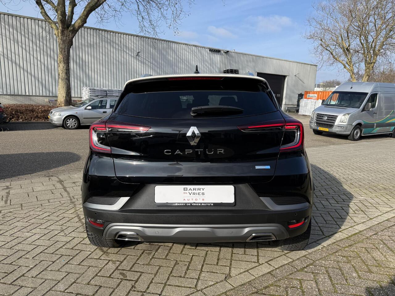 Renault CAPTUR 1.6 E-Tech Plug-in Hybrid 160 R.S. Line | Adaptive Cruise Control | Dealer Onderhouden | Stuurwiel verwarming |