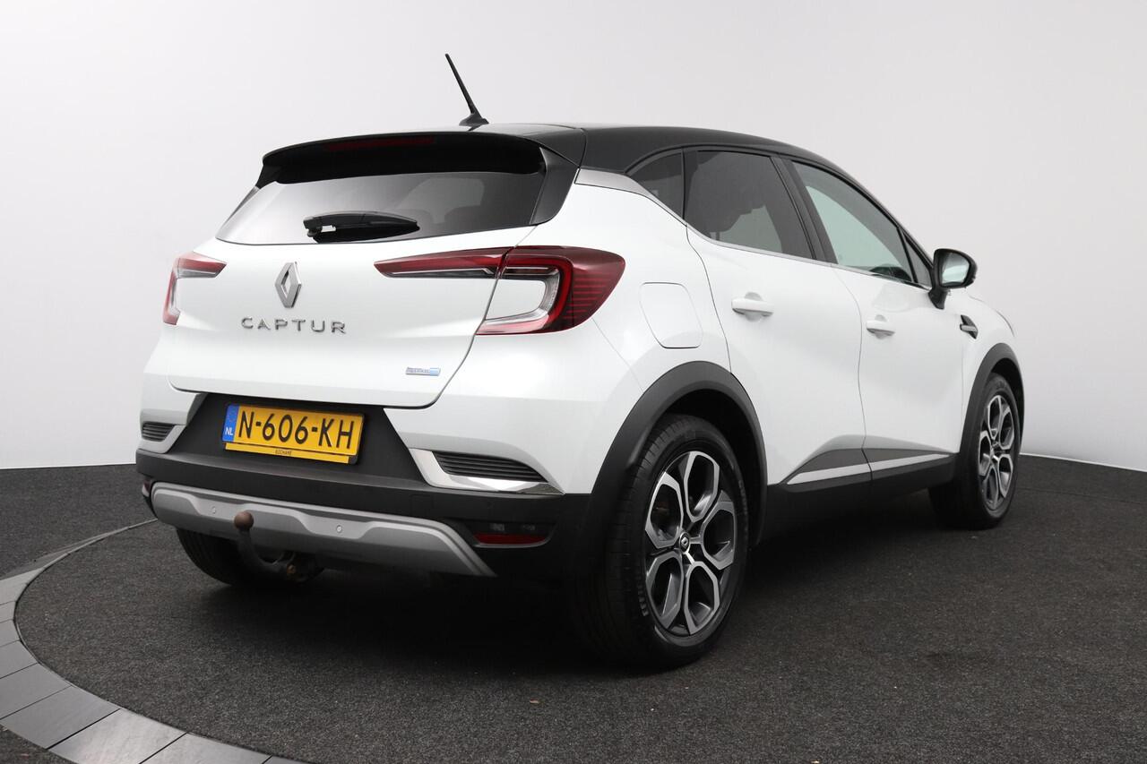 Renault CAPTUR 1.6 E-Tech Plug-in Hybrid 160 Intens | 1e Eigenaar | Dealeronderhouden | Trekhaak | Metallic Wit |