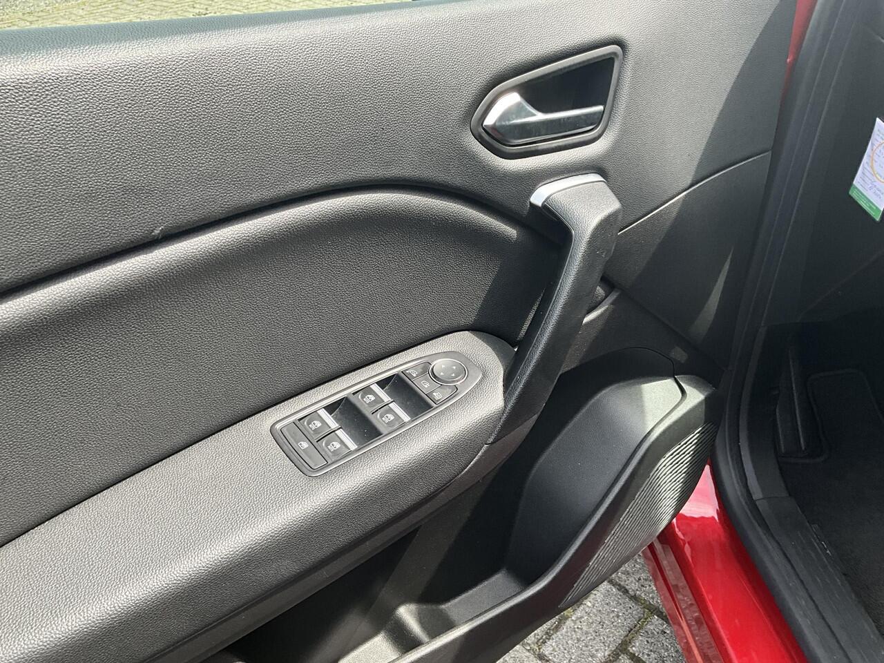 Renault CAPTUR 1.3 TCe 140 Intens Trekhaak