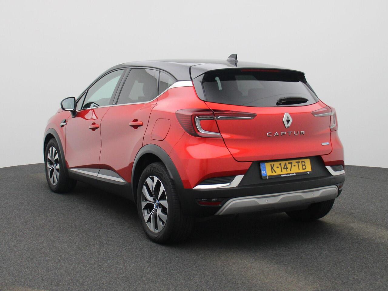 Renault CAPTUR 1.6 E-Tech Plug-in Hybrid 160 Intens | Camera | PDC Voor + Achter | 9,3" Full-Map Navigatie i.c.m. 10,1" Digitaal Instrumentenpaneel | LED Pure Vision | Climate Control | Cruise Control & Snelheidsbegrenzer | Apple Carplay & Android Auto