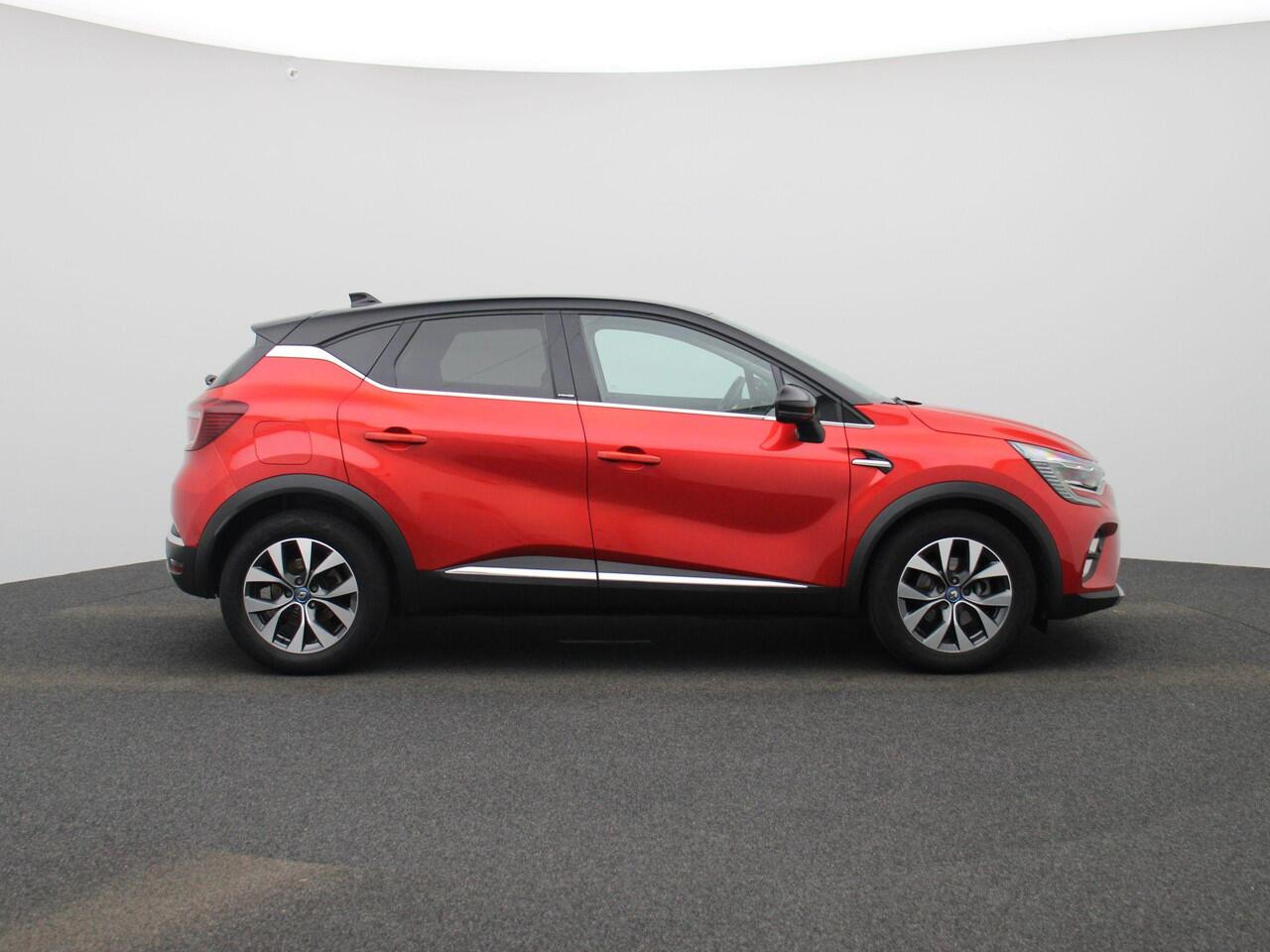Renault CAPTUR 1.6 E-Tech Plug-in Hybrid 160 Intens | Camera | PDC Voor + Achter | 9,3" Full-Map Navigatie i.c.m. 10,1" Digitaal Instrumentenpaneel | LED Pure Vision | Climate Control | Cruise Control & Snelheidsbegrenzer | Apple Carplay & Android Auto