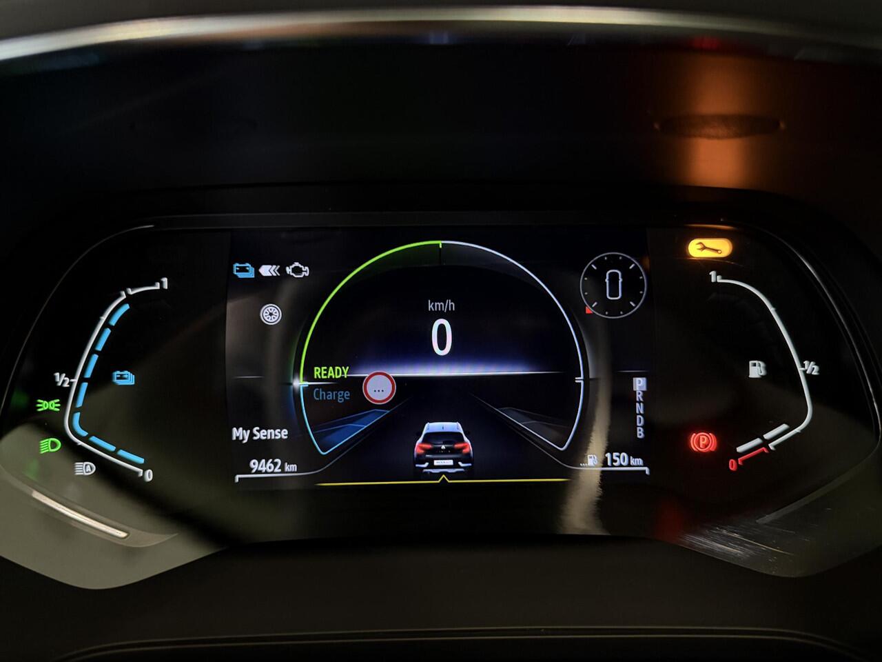 Renault CAPTUR 1.6 E-Tech Hybrid 145 Intens | Navigatie | Climate Control | Cruise Control | Lichtmetalen velgen 17" | Parkeersensoren voor, achter en achteruitrijcamera | Apple Carplay/Android Auto