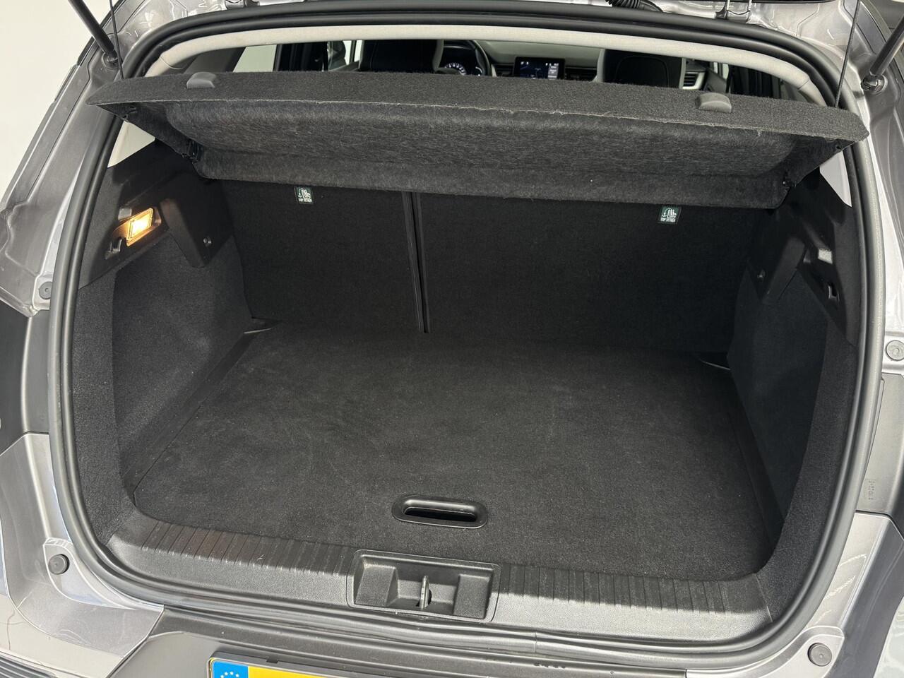 Renault CAPTUR 1.3 TCe 140 Intens | Achteruitrijcamera | Navigatie | Climate Control | Cruise Control |