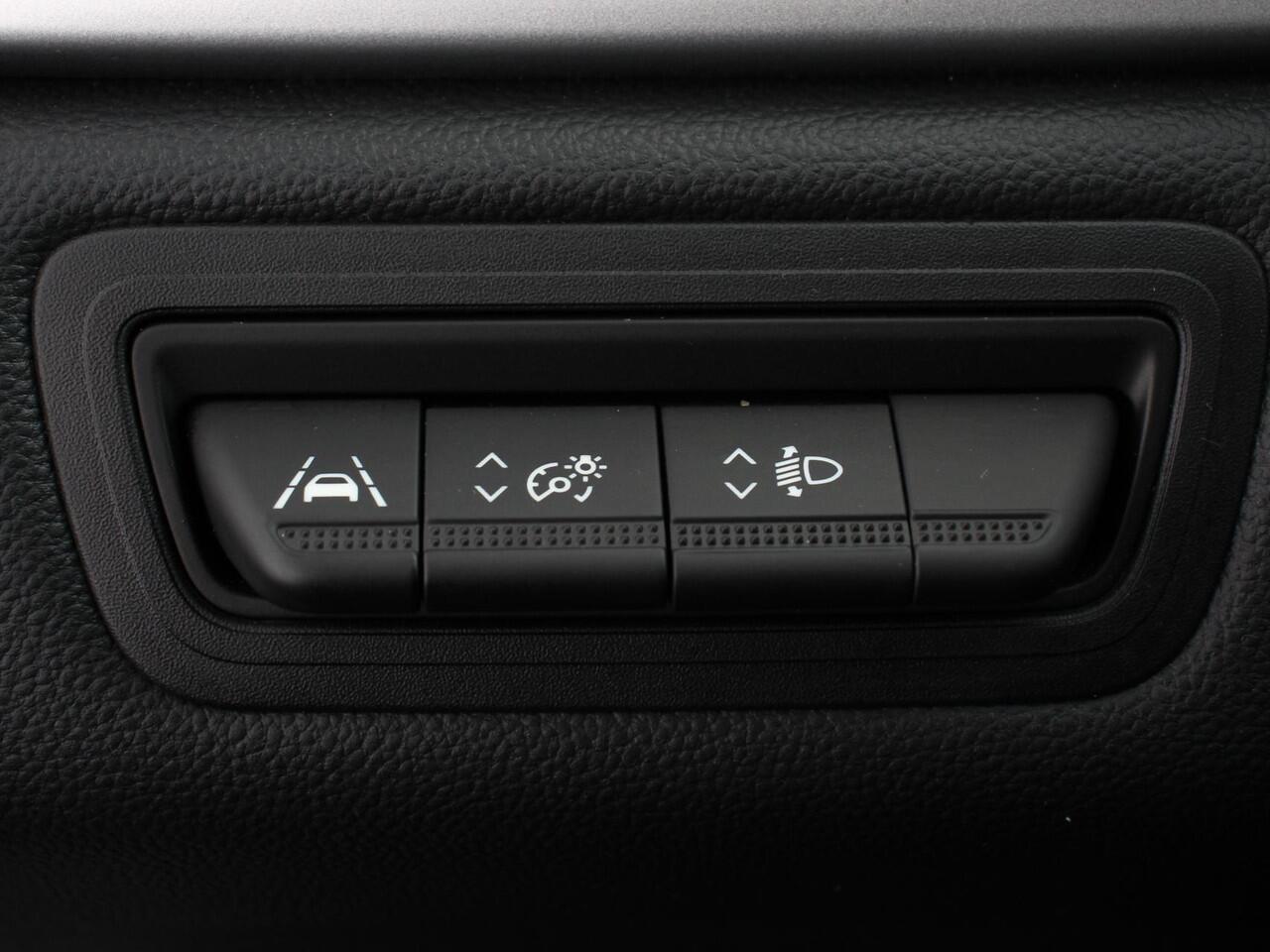 Renault CAPTUR 1.0 TCe 90 Intens | Navigatie | Climate Control | Virtual Cockpit | Led | Parkeer sensoren | Cruise Control | Lichtmetalen velgen