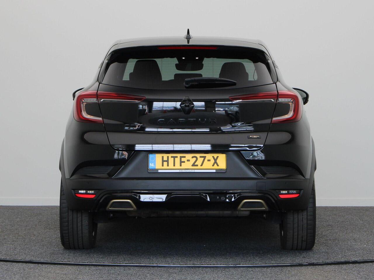 Renault CAPTUR E-Tech full hybrid 145pk E-Tech engineered | Apple Carplay/Android Auto | Parkeersensoren voor en achter | Climate control