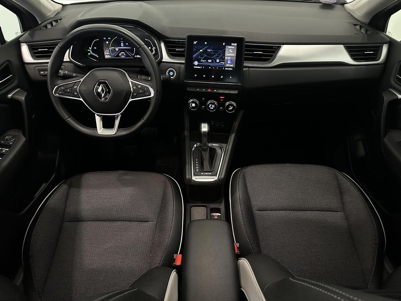 Renault CAPTUR 1.6 E-Tech Full Hybrid 145 Intens | Navigatie | Climate Control | Cruise Control | Lichtmetalen velgen 17" | Parkeersensoren voor, achter en achteruitrijcamera | Apple Carplay/Android Auto