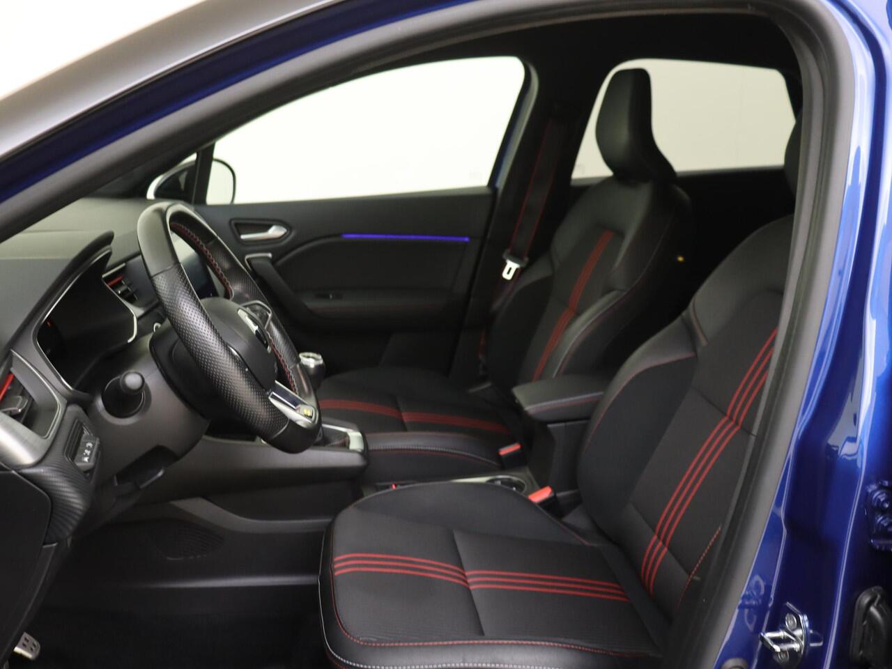 Renault CAPTUR 1.0 TCe 90PK R.S. Line | Apple Carplay | Navigatie | Camera | Cruise Control | Keyless entry | Parkeersensoren | Climate Control | LED Verlichting