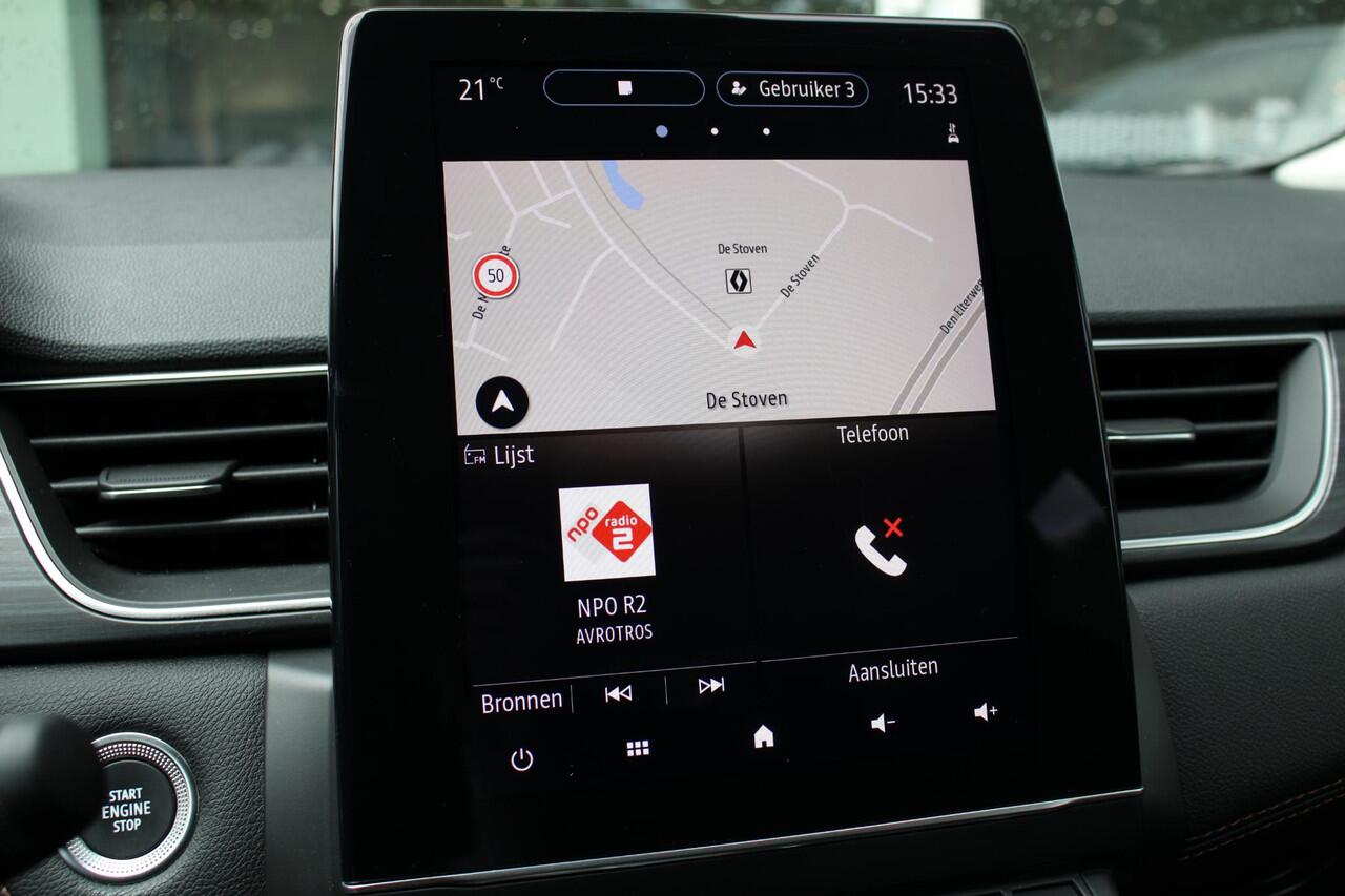 Renault CAPTUR 1.6 E-Tech plug-in hybrid 160 Initiale Paris Automaat | Stoelverwarming | Lederen bekleding | Adaptieve cruise control