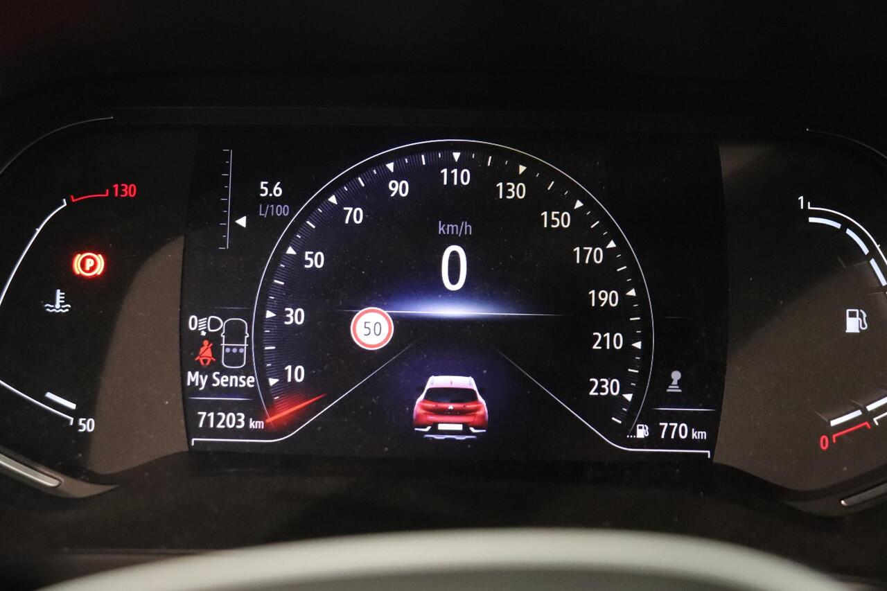 Renault CAPTUR 1.0 TCe 90 Intens | Camera | Climate Control | Cruise control | AppleCarplay AndroidAuto | LED | DAB |