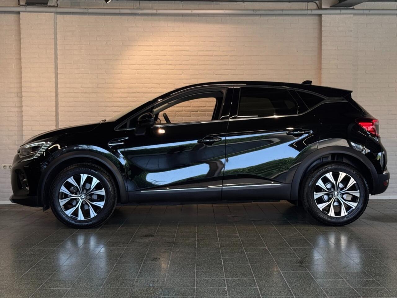 Renault CAPTUR 1.0 TCe Techno 91pk Navi Camera Stoelv Clima Smartlink 17''