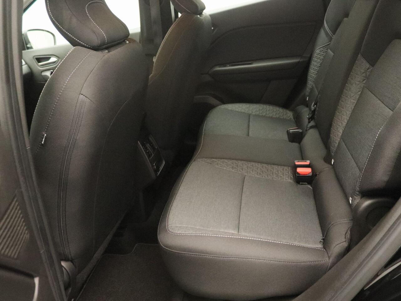 Renault CAPTUR TCe 90 Equilibre | Airco | Lane departure warning met lane keep assist | Led pure vision koplampen | Skidplates vóór en achter in zilvergrijs | Metaalkleur |