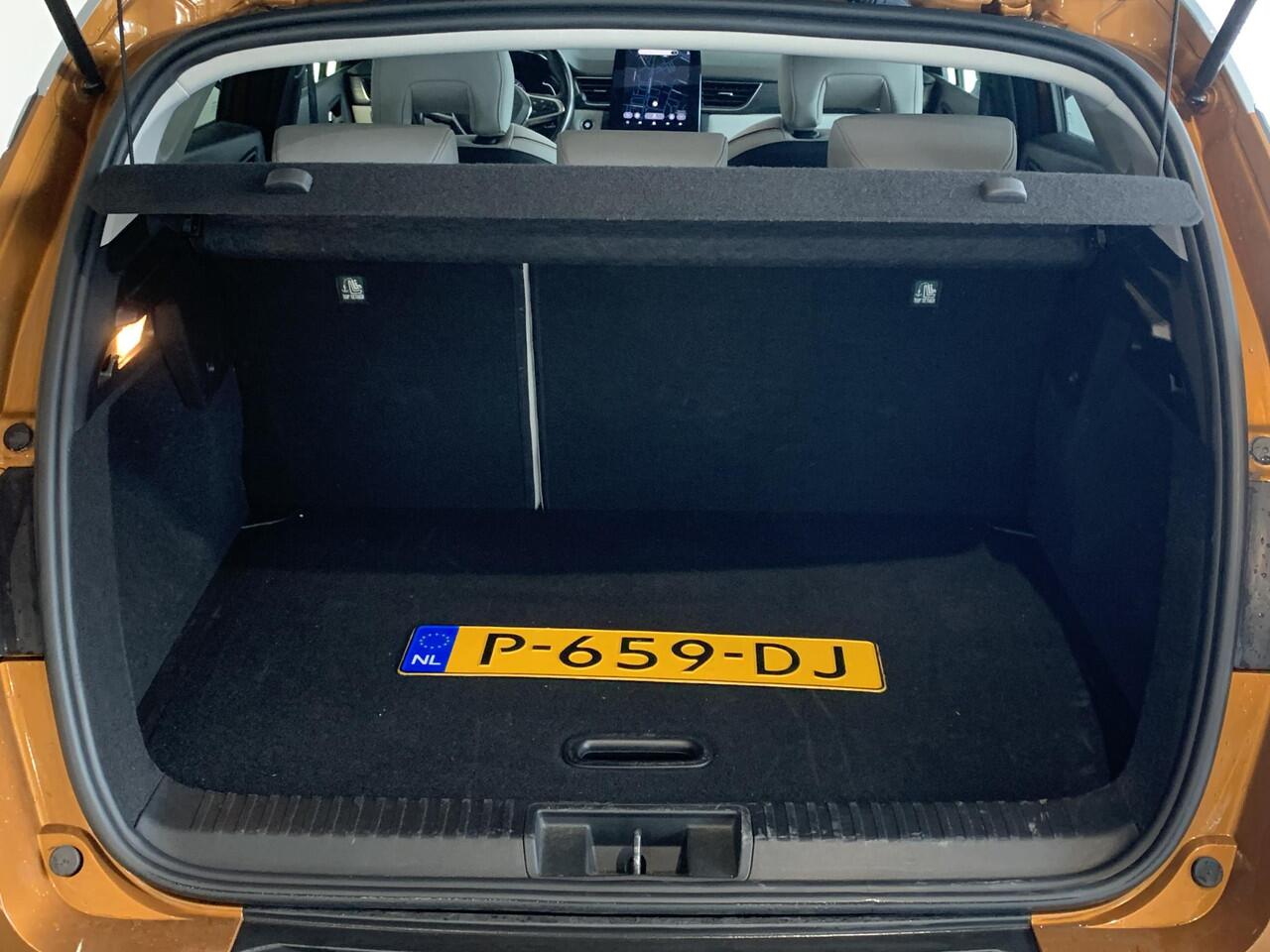 Renault CAPTUR 1.3 TCe 140 Initiale Paris | PANORAMADAK | RONDOM ZICHT CAMERA | STOEL-EN STUURVERWARMING