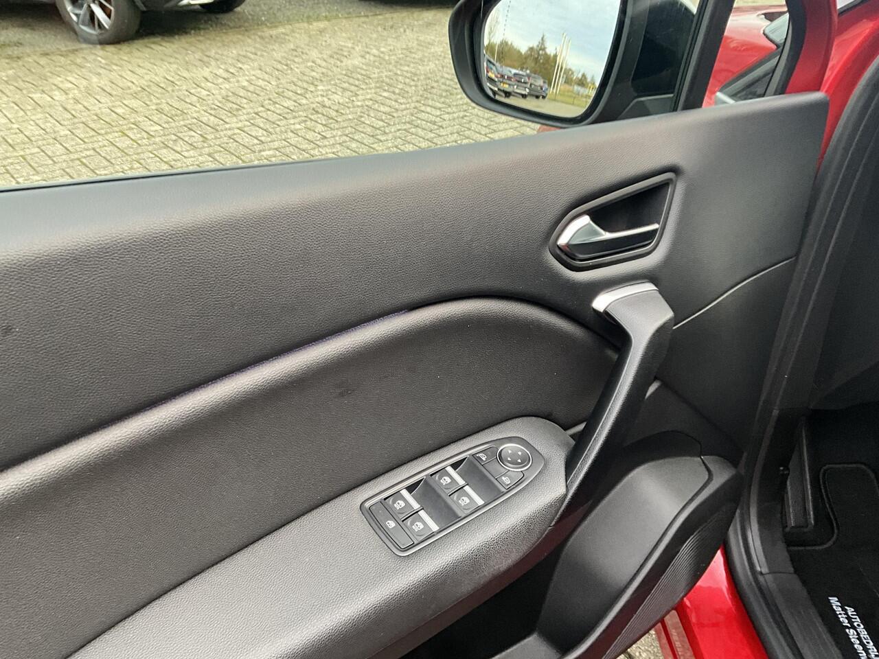 Renault CAPTUR 1.3 TCe 140 Intens