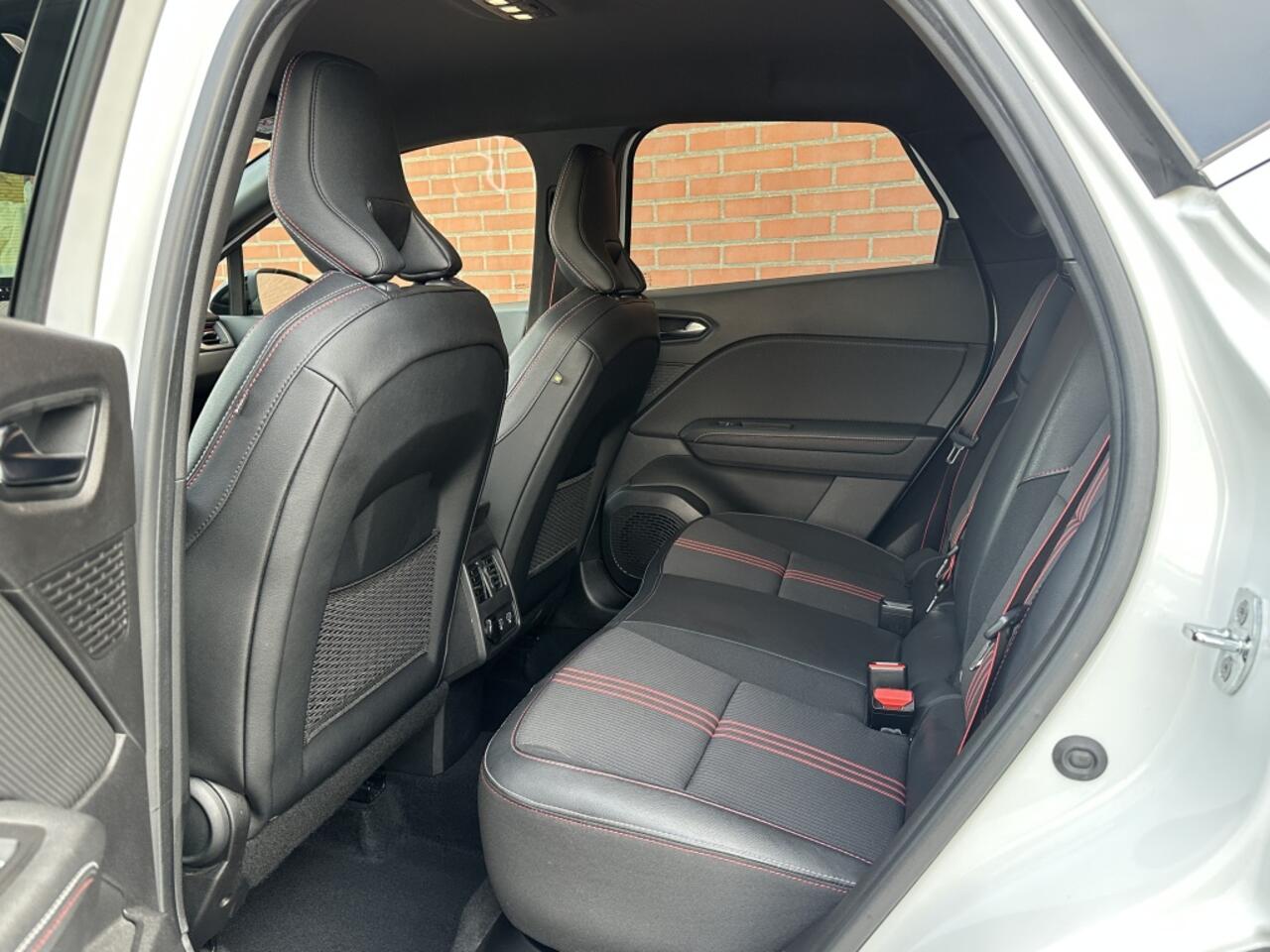 Renault CAPTUR 1.6 E-Tech Hybride 145 RS Line Automaat Half leder Led Navi Came