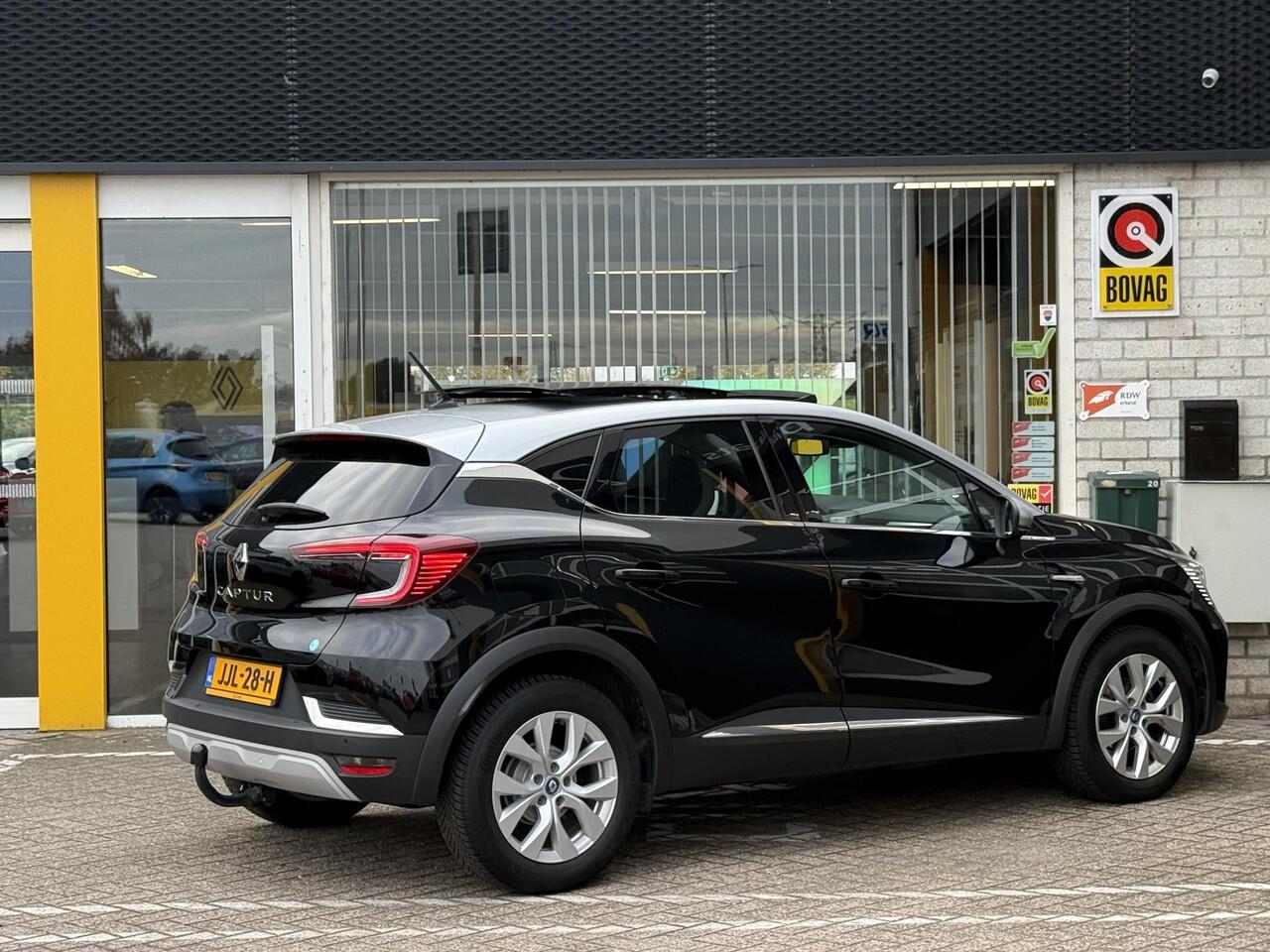Renault CAPTUR TCe 140 EDC Intens | Trekhaak | Glazen schuif-kantel dak | Stoel & stuur verwarming | Navi groot | DAB | Achteruitrijcamera | Climate Control | Key-less |
