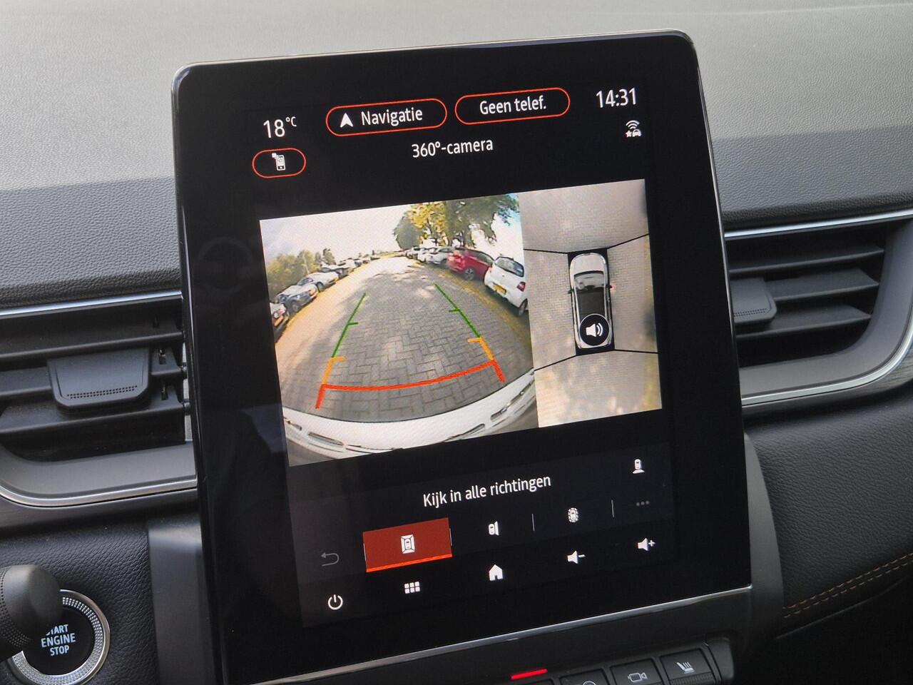 Renault CAPTUR 1.6 E-Tech Plug-in Hybrid 160 Initiale Paris / Automaat / Apple Carplay Android Auto / Rondomzicht camera / Stuur-, en Stoelverwarming / Keyless Entry/Start / Navigatie /